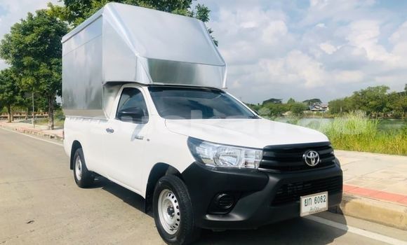 Buy Used Toyota Hiluxe Revo White Car in Bangkok in Bangkok Buy Used Toyota Hiluxe Revo White Car in Bangkok in Bangkok