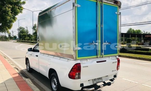 Buy Used Toyota Hiluxe Revo White Car in Bangkok in Bangkok Buy Used Toyota Hiluxe Revo White Car in Bangkok in Bangkok