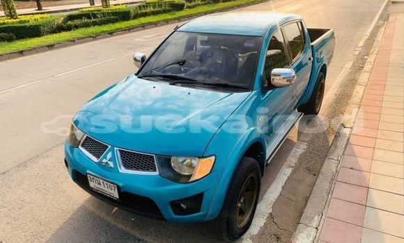 Buy Used Mitsubishi Triton Blue Car in Bangkok in Bangkok