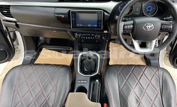 Buy Used Toyota Hiluxe Revo White Car in Bangkok in Bangkok Buy Used Toyota Hiluxe Revo White Car in Bangkok in Bangkok