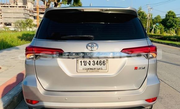 Buy Used Toyota Fortuner Other Car in Bangkok in Bangkok Buy Used Toyota Fortuner Other Car in Bangkok in Bangkok
