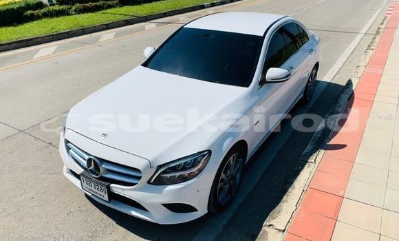 Buy Used Mercedes-Benz C-Classe White Car in Bangkok in Bangkok