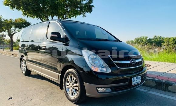 Buy Used Hyundai H1 Silver Car in Bangkok in Bangkok Buy Used Hyundai H1 Silver Car in Bangkok in Bangkok