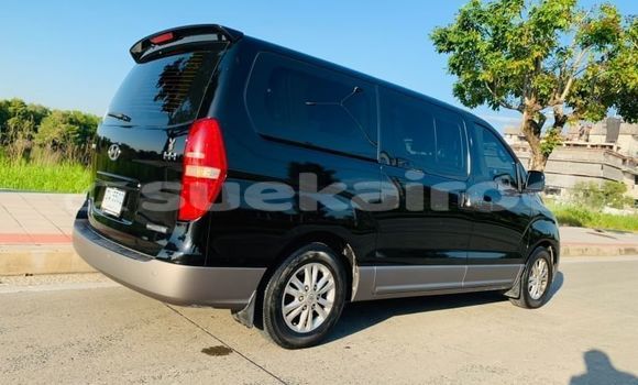 Buy Used Hyundai H1 Silver Car in Bangkok in Bangkok Buy Used Hyundai H1 Silver Car in Bangkok in Bangkok