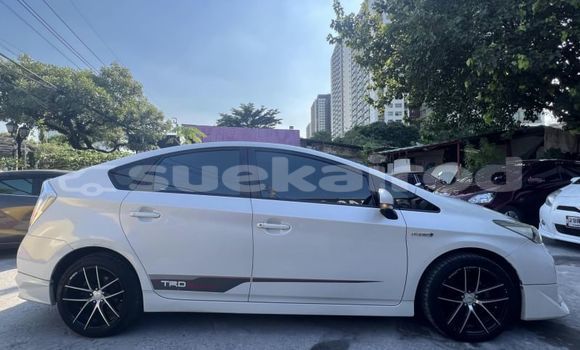 Buy Used Toyota Prius White Car in Bangkok in Bangkok Buy Used Toyota Prius White Car in Bangkok in Bangkok