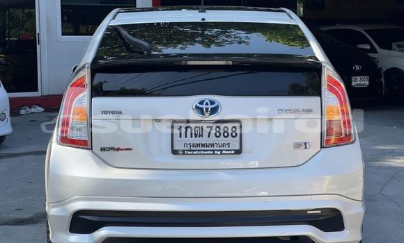 Buy Used Toyota Prius White Car in Bangkok in Bangkok Buy Used Toyota Prius White Car in Bangkok in Bangkok