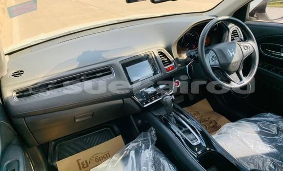 Buy Used Honda HR-V White Car in Bangkok in Bangkok Buy Used Honda HR-V White Car in Bangkok in Bangkok