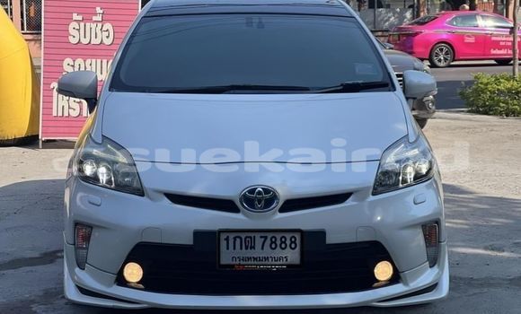 Buy Used Toyota Prius White Car in Bangkok in Bangkok Buy Used Toyota Prius White Car in Bangkok in Bangkok