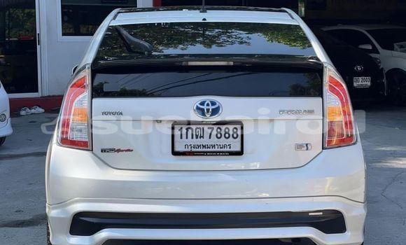 Buy Used Toyota Prius White Car in Bangkok in Bangkok Buy Used Toyota Prius White Car in Bangkok in Bangkok