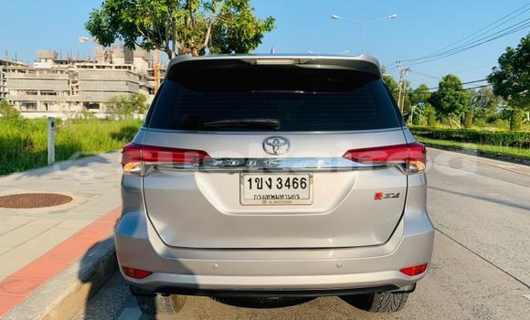 ซื้อ รถมือสอง Toyota Fortuner อื่น ๆ รถยนต์ ใน %{เมือง} ใน กรุงเทพมหานคร ซื้อ รถมือสอง Toyota Fortuner อื่น ๆ รถยนต์ ใน %{เมือง} ใน กรุงเทพมหานคร