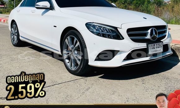 Buy Used Mercedes-Benz C-Classe White Car in Bangkok in Bangkok