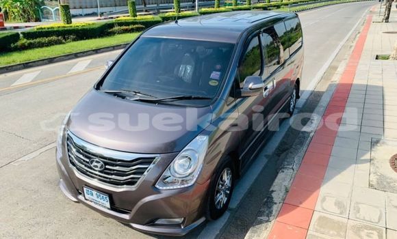 Buy Used Hyundai H1 Other Car in Bangkok in Bangkok