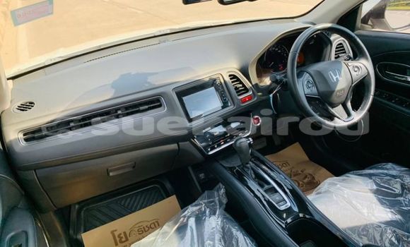 ซื้อ รถมือสอง Honda HR-V สีดำ รถยนต์ ใน %{เมือง} ใน กรุงเทพมหานคร ซื้อ รถมือสอง Honda HR-V สีดำ รถยนต์ ใน %{เมือง} ใน กรุงเทพมหานคร