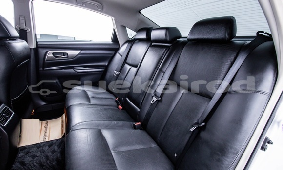 Buy Used Nissan Teana Silver Car in Bangkok in Bangkok Buy Used Nissan Teana Silver Car in Bangkok in Bangkok