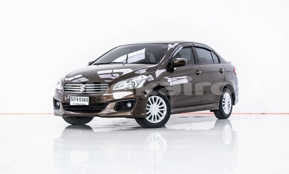 ซื้อ รถมือสอง Suzuki Ciaz สีน้ำตาล รถยนต์ ใน %{เมือง} ใน กรุงเทพมหานคร