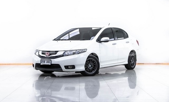 Buy Used Honda City White Car in Bangkok in Bangkok