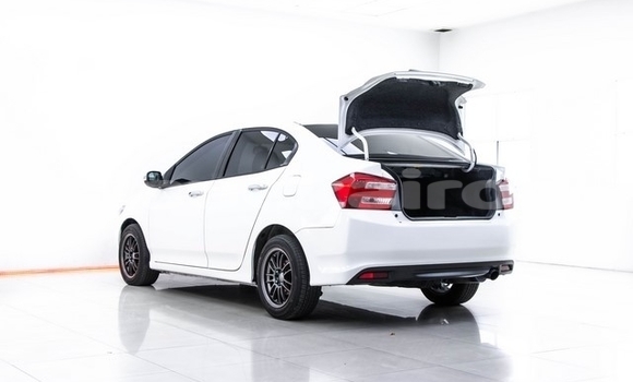 ซื้อ รถมือสอง Honda City ขาว รถยนต์ ใน %{เมือง} ใน กรุงเทพมหานคร ซื้อ รถมือสอง Honda City ขาว รถยนต์ ใน %{เมือง} ใน กรุงเทพมหานคร