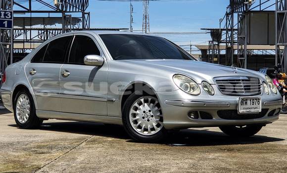 ซื้อ รถมือสอง Mercedes-Benz E200 เงิน รถยนต์ ใน %{เมือง} ใน กรุงเทพมหานคร ซื้อ รถมือสอง Mercedes-Benz E200 เงิน รถยนต์ ใน %{เมือง} ใน กรุงเทพมหานคร
