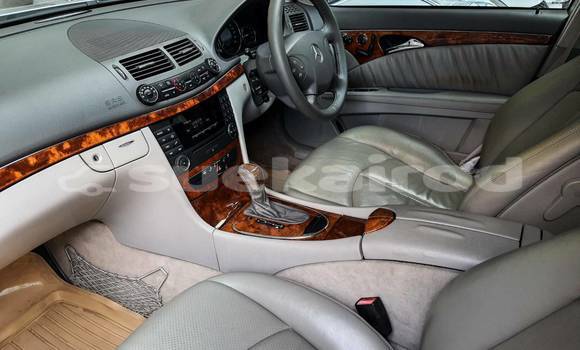 ซื้อ รถมือสอง Mercedes-Benz E200 เงิน รถยนต์ ใน %{เมือง} ใน กรุงเทพมหานคร ซื้อ รถมือสอง Mercedes-Benz E200 เงิน รถยนต์ ใน %{เมือง} ใน กรุงเทพมหานคร