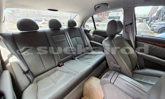 ซื้อ รถมือสอง Mercedes-Benz E200 เงิน รถยนต์ ใน %{เมือง} ใน กรุงเทพมหานคร ซื้อ รถมือสอง Mercedes-Benz E200 เงิน รถยนต์ ใน %{เมือง} ใน กรุงเทพมหานคร