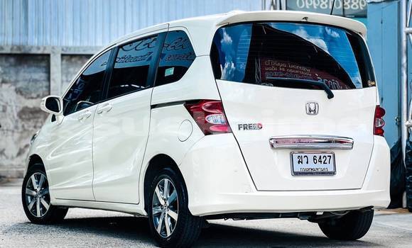 Buy Used Honda Freed White Car in Bangkok in Bangkok Buy Used Honda Freed White Car in Bangkok in Bangkok