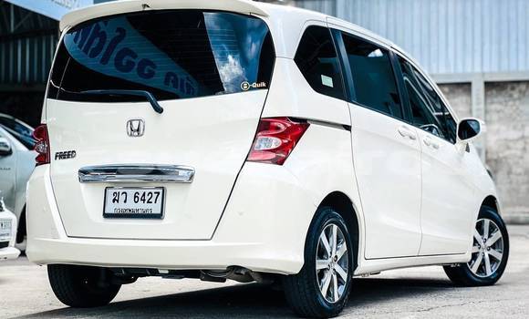 Buy Used Honda Freed White Car in Bangkok in Bangkok Buy Used Honda Freed White Car in Bangkok in Bangkok