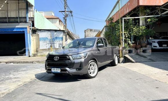 ซื้อ รถมือสอง Toyota Hiluxe Revo สีดำ รถยนต์ ใน %{เมือง} ใน กรุงเทพมหานคร