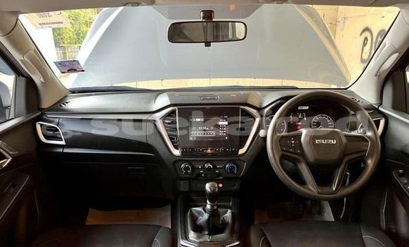 ซื้อ รถมือสอง Isuzu D-Max เงิน รถยนต์ ใน %{เมือง} ใน กรุงเทพมหานคร ซื้อ รถมือสอง Isuzu D-Max เงิน รถยนต์ ใน %{เมือง} ใน กรุงเทพมหานคร