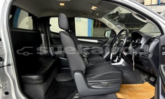 ซื้อ รถมือสอง Isuzu D-Max เงิน รถยนต์ ใน %{เมือง} ใน กรุงเทพมหานคร ซื้อ รถมือสอง Isuzu D-Max เงิน รถยนต์ ใน %{เมือง} ใน กรุงเทพมหานคร