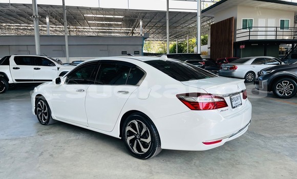 Buy Used Honda Accord White Car in Bangkok in Bangkok Buy Used Honda Accord White Car in Bangkok in Bangkok