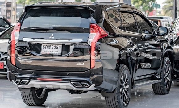 ซื้อ รถมือสอง Mitsubishi Pajero สีดำ รถยนต์ ใน %{เมือง} ใน กรุงเทพมหานคร ซื้อ รถมือสอง Mitsubishi Pajero สีดำ รถยนต์ ใน %{เมือง} ใน กรุงเทพมหานคร