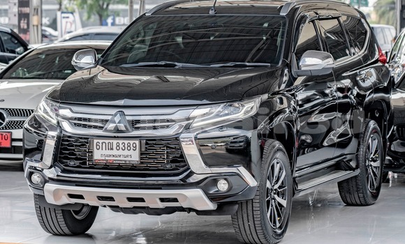 ซื้อ รถมือสอง Mitsubishi Pajero สีดำ รถยนต์ ใน %{เมือง} ใน กรุงเทพมหานคร ซื้อ รถมือสอง Mitsubishi Pajero สีดำ รถยนต์ ใน %{เมือง} ใน กรุงเทพมหานคร
