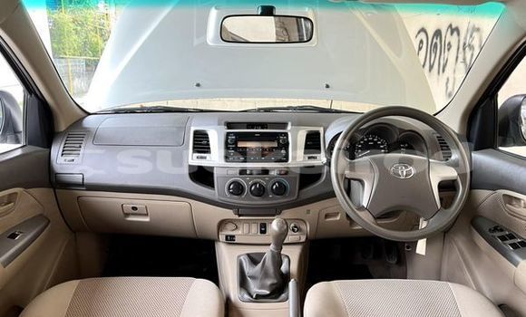 ซื้อ รถมือสอง Toyota Hiluxe VIGO เงิน รถยนต์ ใน %{เมือง} ใน กรุงเทพมหานคร ซื้อ รถมือสอง Toyota Hiluxe VIGO เงิน รถยนต์ ใน %{เมือง} ใน กรุงเทพมหานคร