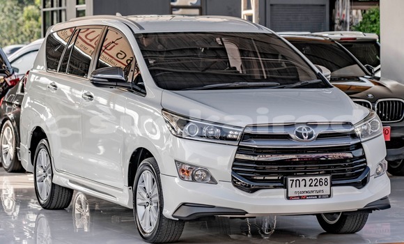 Buy Used Toyota Innova White Car in Bangkok in Bangkok Buy Used Toyota Innova White Car in Bangkok in Bangkok