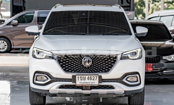 Buy Used MG ZT White Car in Bangkok in Bangkok Buy Used MG ZT White Car in Bangkok in Bangkok