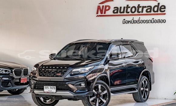ซื้อ รถมือสอง Toyota Fortuner สีดำ รถยนต์ ใน %{เมือง} ใน กรุงเทพมหานคร