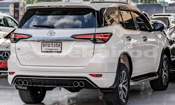 ซื้อ รถมือสอง Toyota Fortuner ขาว รถยนต์ ใน %{เมือง} ใน กรุงเทพมหานคร ซื้อ รถมือสอง Toyota Fortuner ขาว รถยนต์ ใน %{เมือง} ใน กรุงเทพมหานคร