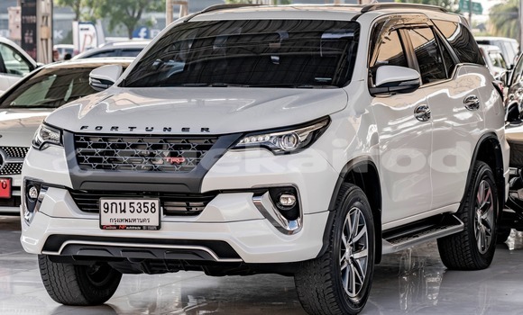 ซื้อ รถมือสอง Toyota Fortuner ขาว รถยนต์ ใน %{เมือง} ใน กรุงเทพมหานคร ซื้อ รถมือสอง Toyota Fortuner ขาว รถยนต์ ใน %{เมือง} ใน กรุงเทพมหานคร