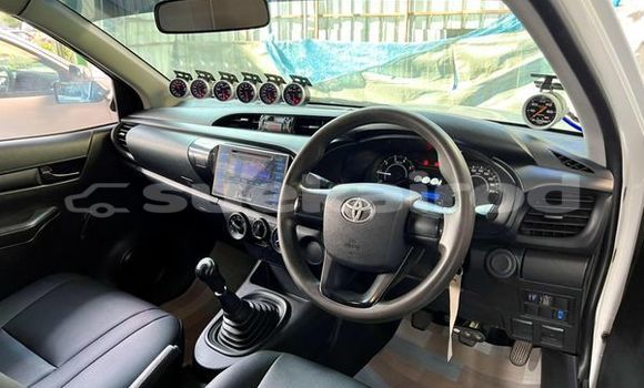 ซื้อ รถมือสอง Toyota Hiluxe Revo ขาว รถยนต์ ใน %{เมือง} ใน กรุงเทพมหานคร ซื้อ รถมือสอง Toyota Hiluxe Revo ขาว รถยนต์ ใน %{เมือง} ใน กรุงเทพมหานคร