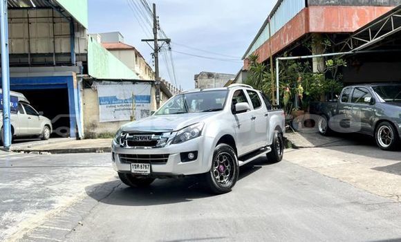 Buy Used Isuzu D-Max Silver Car in Bangkok in Bangkok