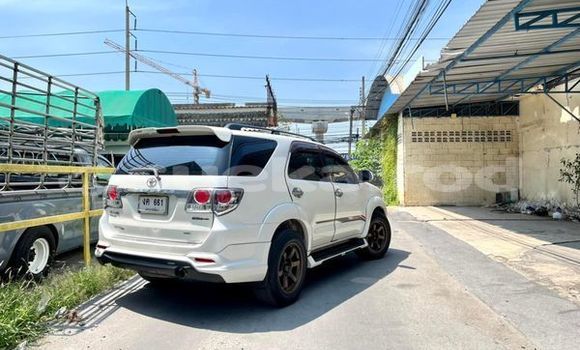 ซื้อ รถมือสอง Toyota Fortuner ขาว รถยนต์ ใน %{เมือง} ใน กรุงเทพมหานคร ซื้อ รถมือสอง Toyota Fortuner ขาว รถยนต์ ใน %{เมือง} ใน กรุงเทพมหานคร