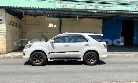 ซื้อ รถมือสอง Toyota Fortuner ขาว รถยนต์ ใน %{เมือง} ใน กรุงเทพมหานคร ซื้อ รถมือสอง Toyota Fortuner ขาว รถยนต์ ใน %{เมือง} ใน กรุงเทพมหานคร