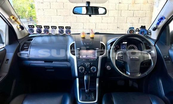 ซื้อ รถมือสอง Isuzu D-Max ขาว รถยนต์ ใน %{เมือง} ใน กรุงเทพมหานคร ซื้อ รถมือสอง Isuzu D-Max ขาว รถยนต์ ใน %{เมือง} ใน กรุงเทพมหานคร