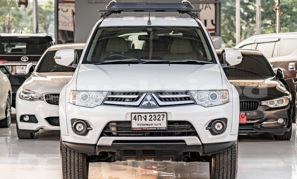ซื้อ รถมือสอง Mitsubishi Pajero Sport ขาว รถยนต์ ใน %{เมือง} ใน กรุงเทพมหานคร ซื้อ รถมือสอง Mitsubishi Pajero Sport ขาว รถยนต์ ใน %{เมือง} ใน กรุงเทพมหานคร