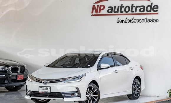 ซื้อ รถมือสอง Toyota Corolla Altis ขาว รถยนต์ ใน %{เมือง} ใน กรุงเทพมหานคร