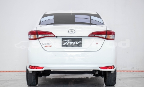 Buy Used Toyota Yaris Ativ White Car in Bangkok in Bangkok Buy Used Toyota Yaris Ativ White Car in Bangkok in Bangkok