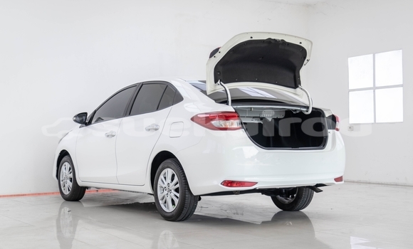 Buy Used Toyota Yaris Ativ White Car in Bangkok in Bangkok Buy Used Toyota Yaris Ativ White Car in Bangkok in Bangkok