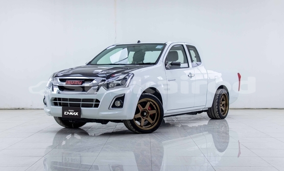 ซื้อ รถมือสอง Isuzu D-Max ขาว รถยนต์ ใน %{เมือง} ใน กรุงเทพมหานคร