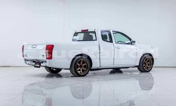 ซื้อ รถมือสอง Isuzu D-Max ขาว รถยนต์ ใน %{เมือง} ใน กรุงเทพมหานคร ซื้อ รถมือสอง Isuzu D-Max ขาว รถยนต์ ใน %{เมือง} ใน กรุงเทพมหานคร