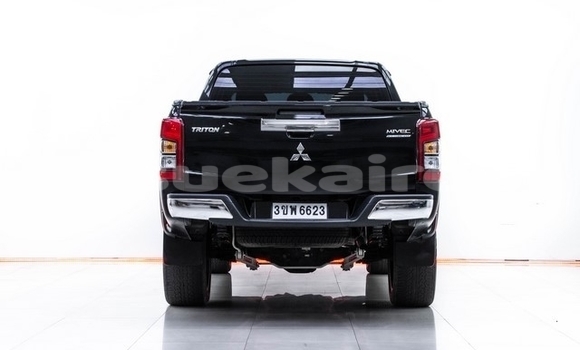 ซื้อ รถมือสอง Mitsubishi Triton สีดำ รถยนต์ ใน %{เมือง} ใน กรุงเทพมหานคร ซื้อ รถมือสอง Mitsubishi Triton สีดำ รถยนต์ ใน %{เมือง} ใน กรุงเทพมหานคร